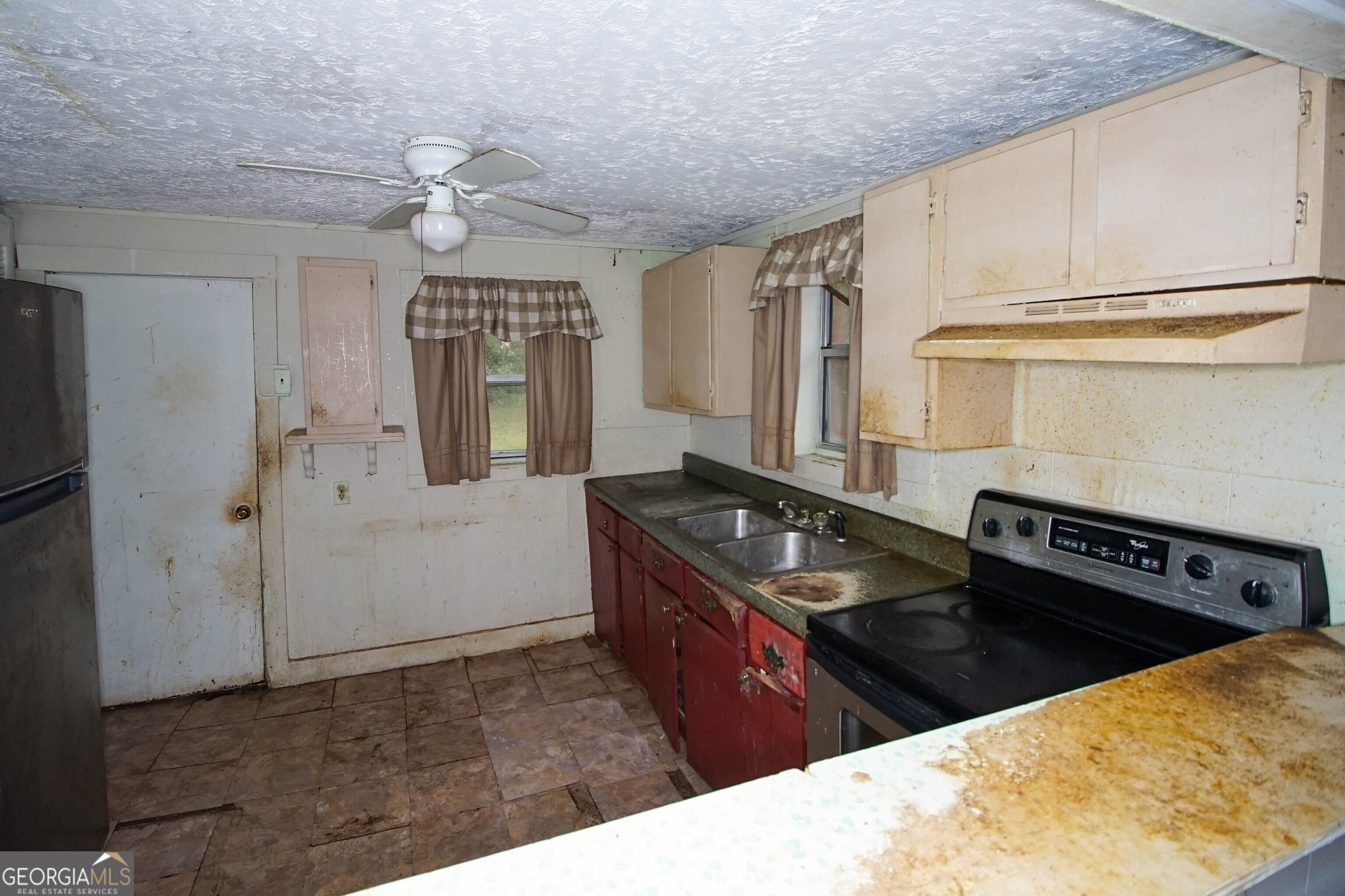 28 E Mlk Jr Avenue Lakeland GA 31635