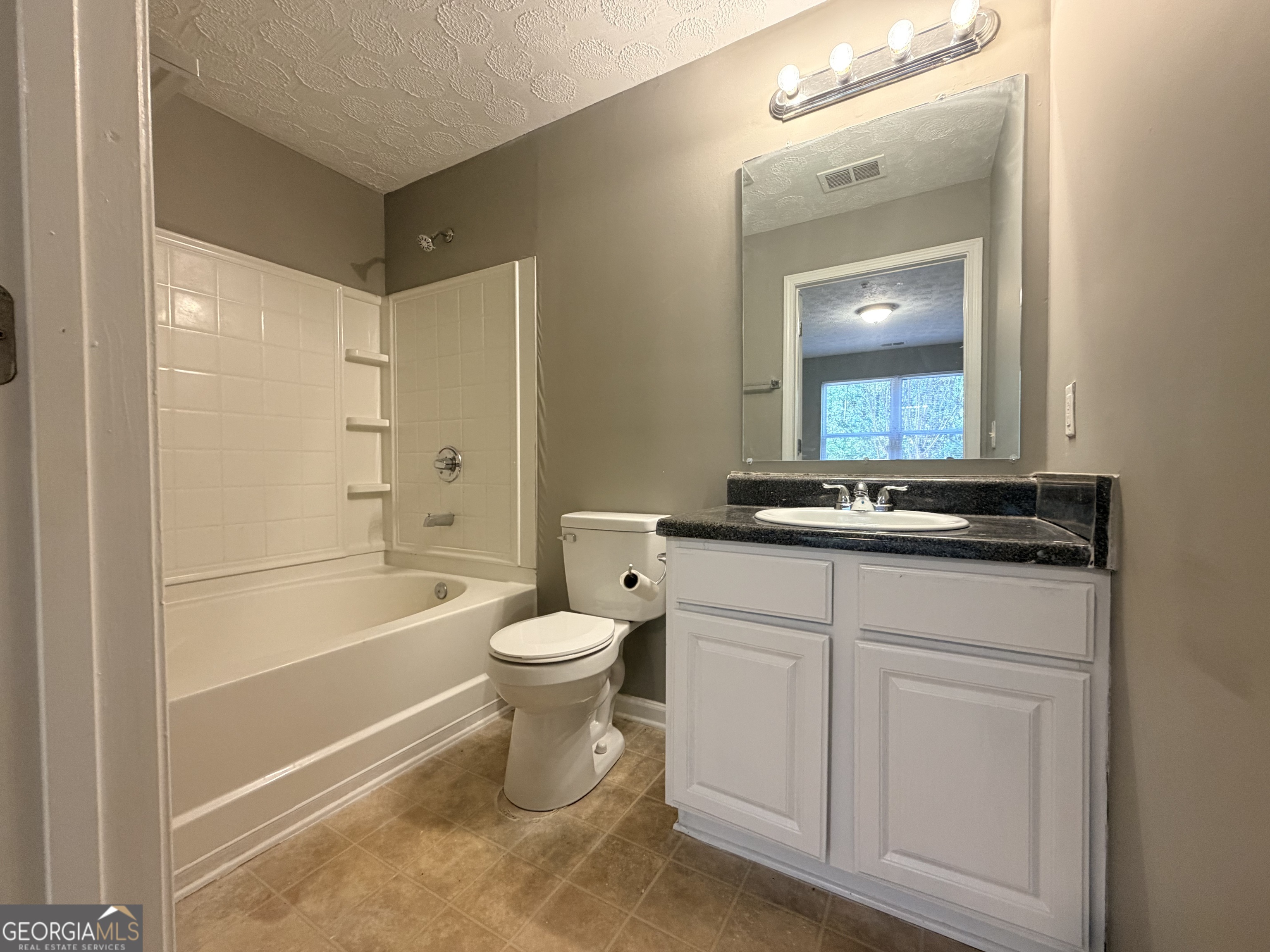 13104 Fairington Ridge Lithonia GA 30038