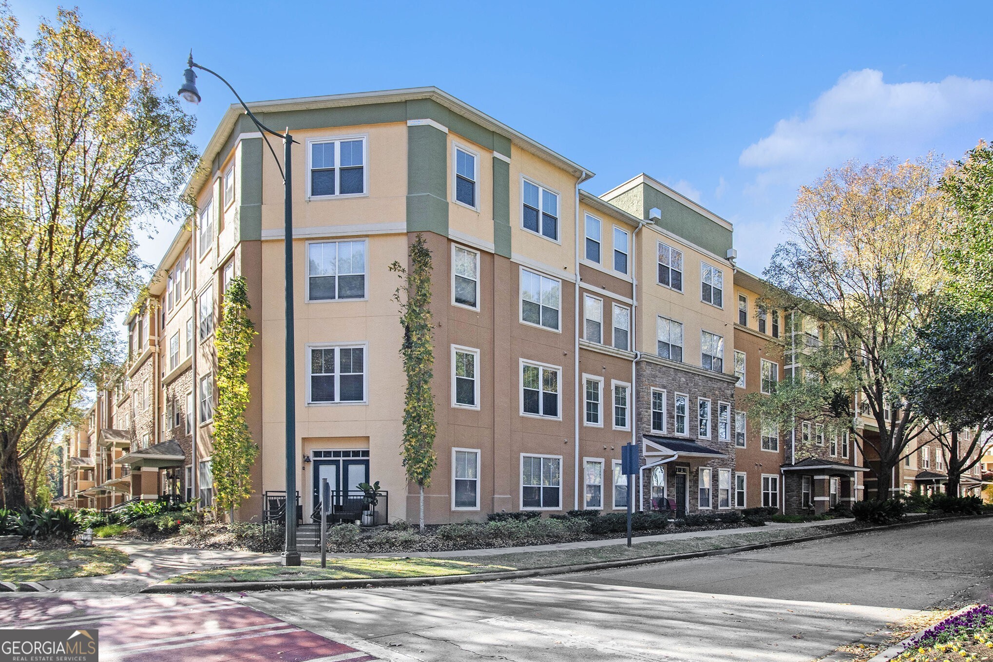 10 Perimeter Summit Boulevard NE Atlanta GA 30319