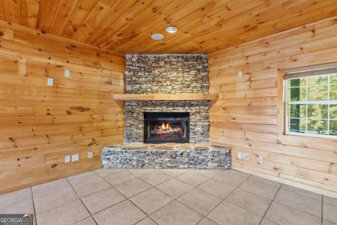 65 Knollwood Glen Mineral Bluff GA 30559