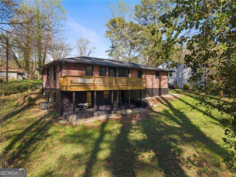 2746 Dale Creek Drive NW Atlanta GA 30318