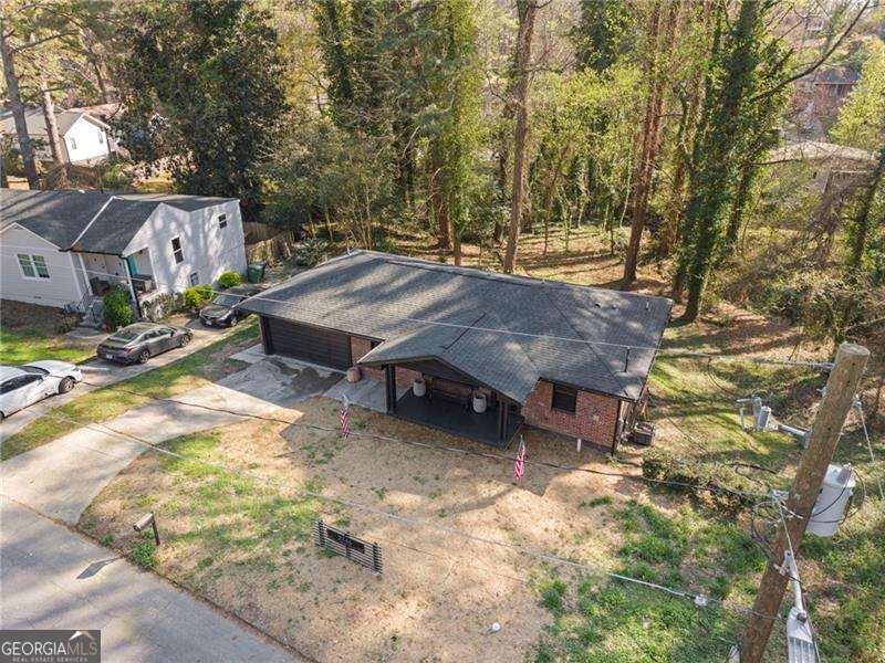 2746 Dale Creek Drive NW Atlanta GA 30318