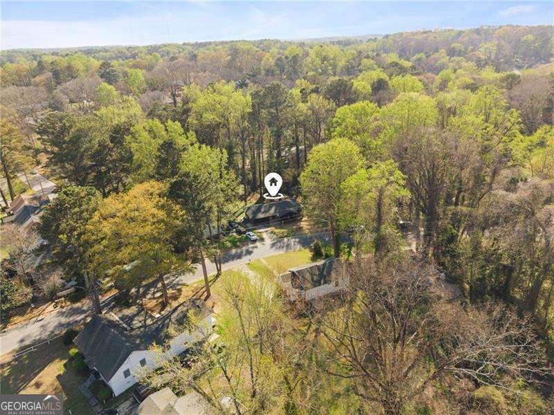 2746 Dale Creek Drive NW Atlanta GA 30318