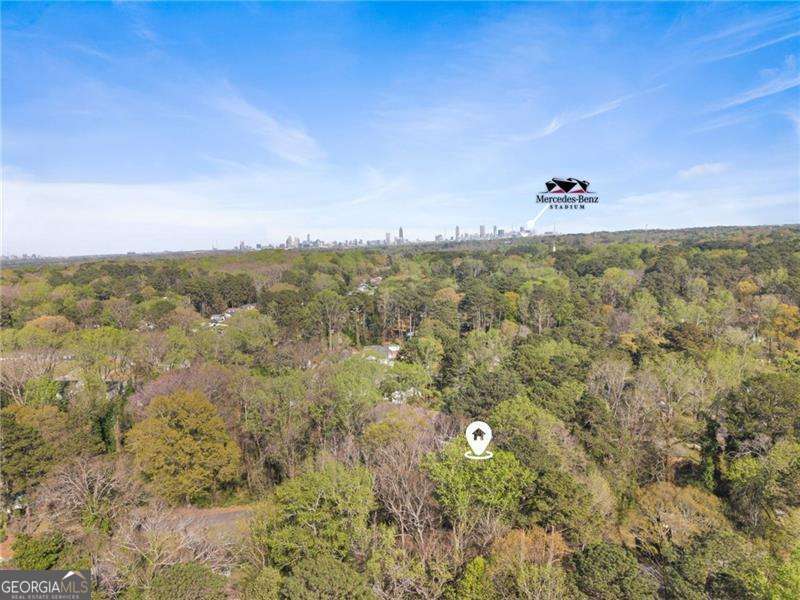 2746 Dale Creek Drive NW Atlanta GA 30318