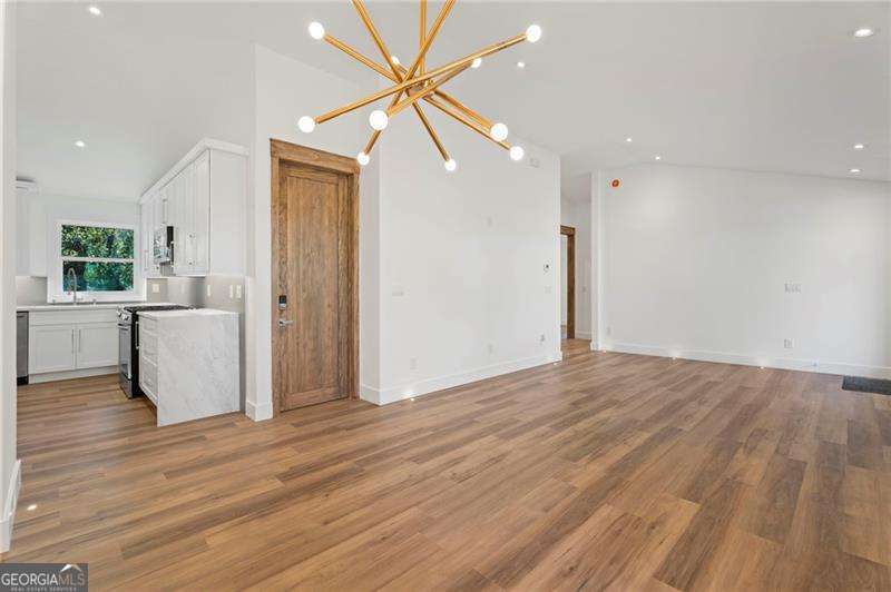 2746 Dale Creek Drive NW Atlanta GA 30318