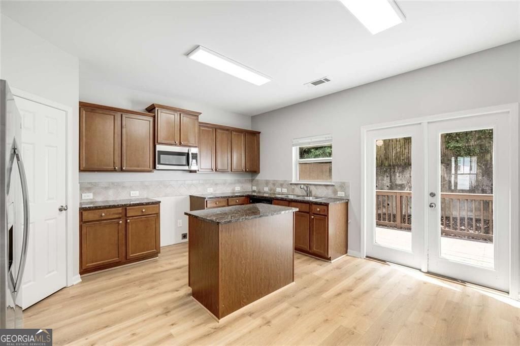 1781 Liberty Parkway NW Atlanta GA 30318