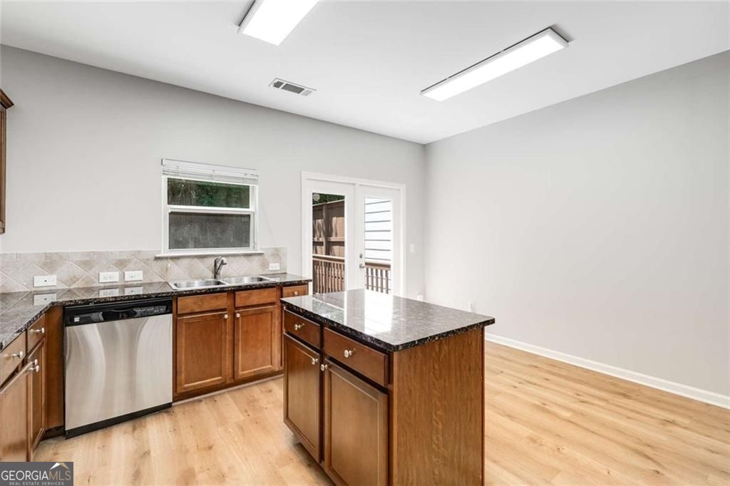 1781 Liberty Parkway NW Atlanta GA 30318