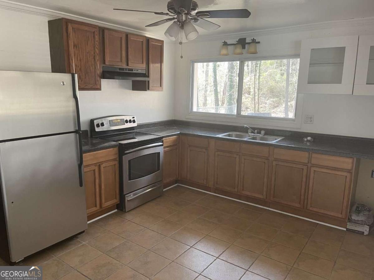 2836 Thompson Circle Decatur GA 30034