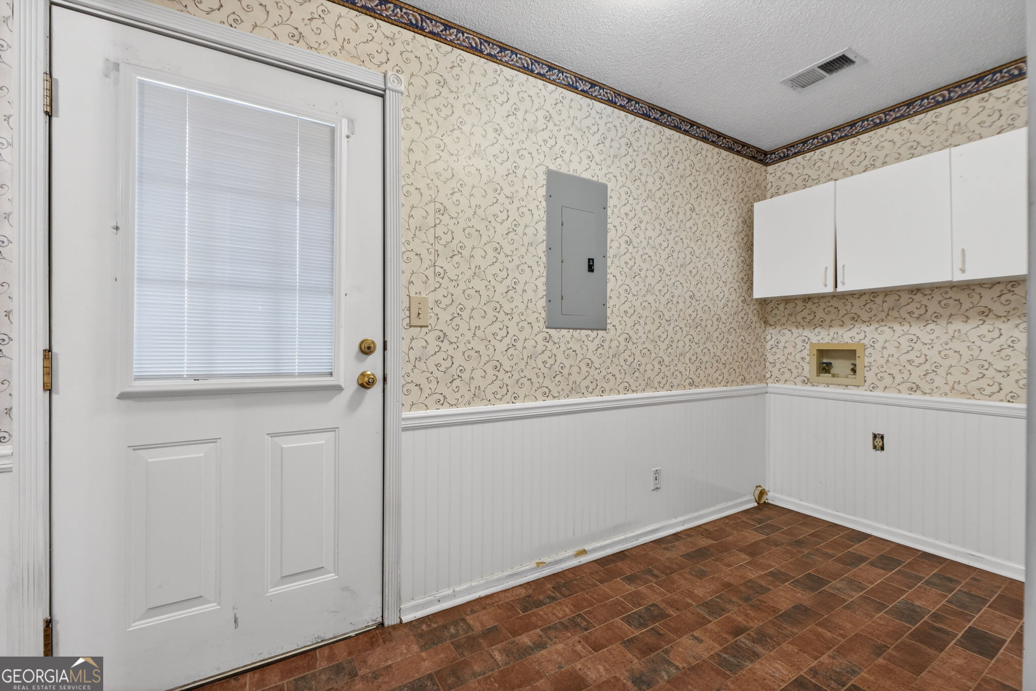 561 Leguin Mill Road Locust Grove GA 30248