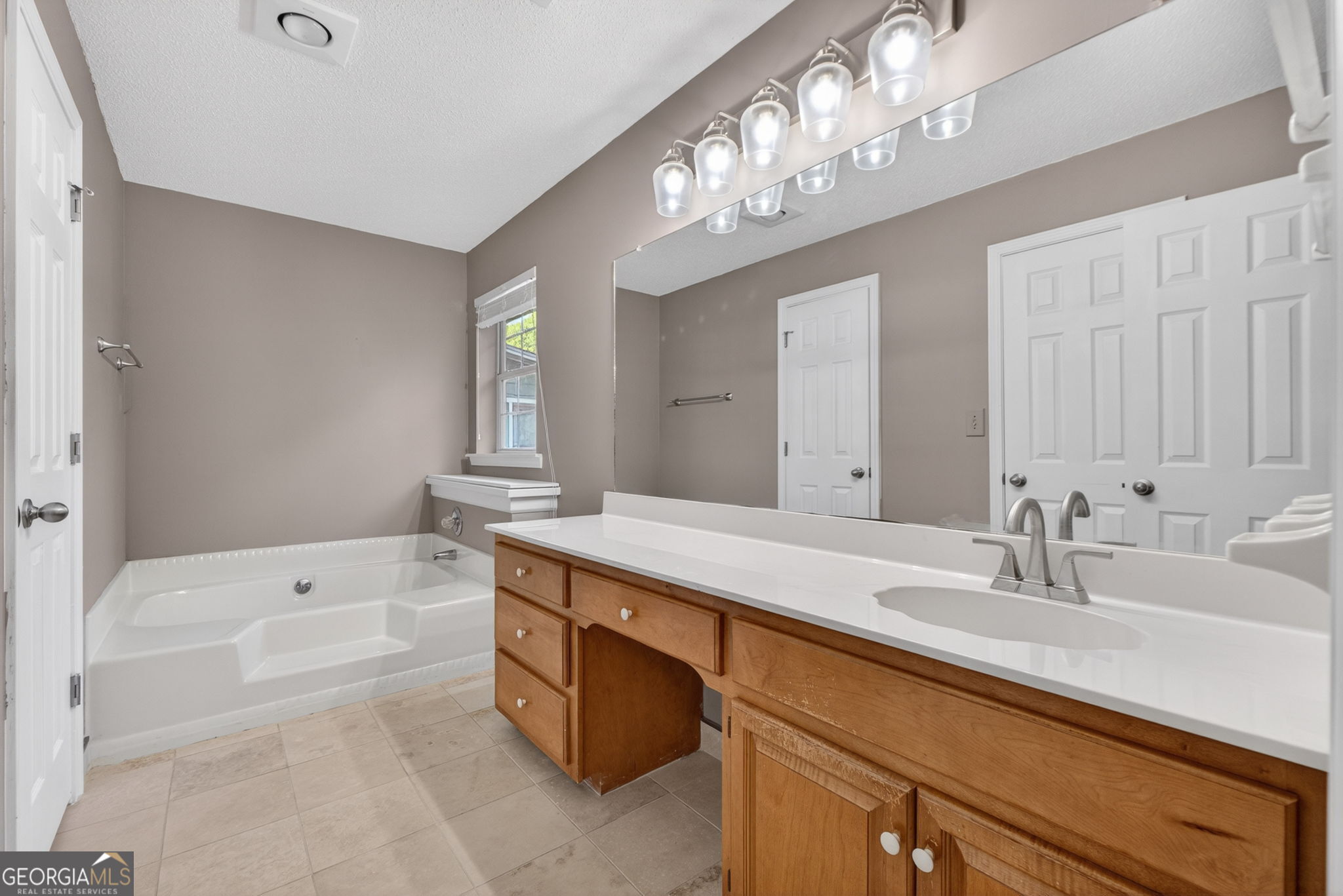 561 Leguin Mill Road Locust Grove GA 30248