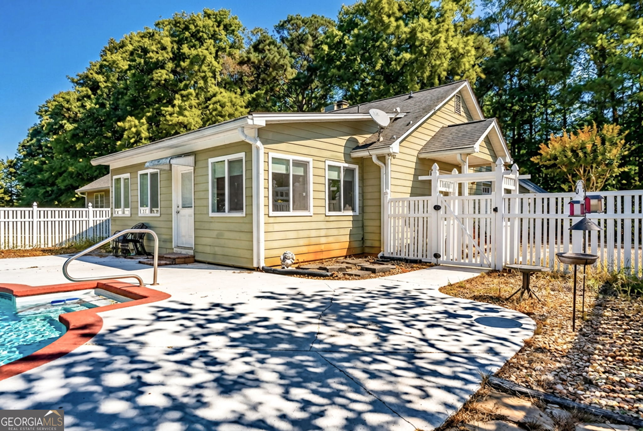 561 Leguin Mill Road Locust Grove GA 30248