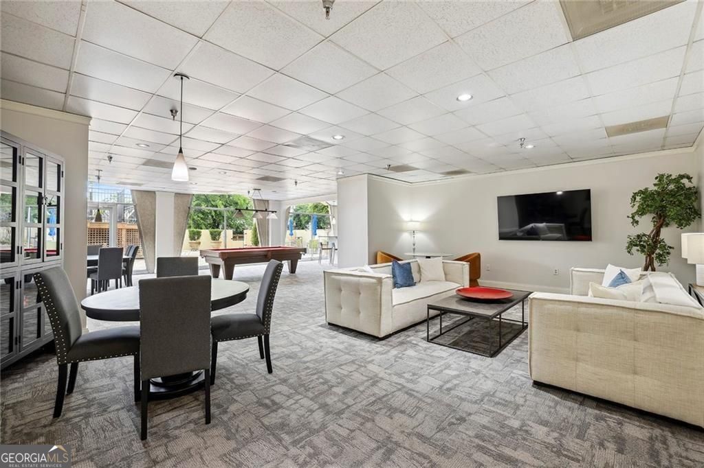 2479 Peachtree Road NE Atlanta GA 30305