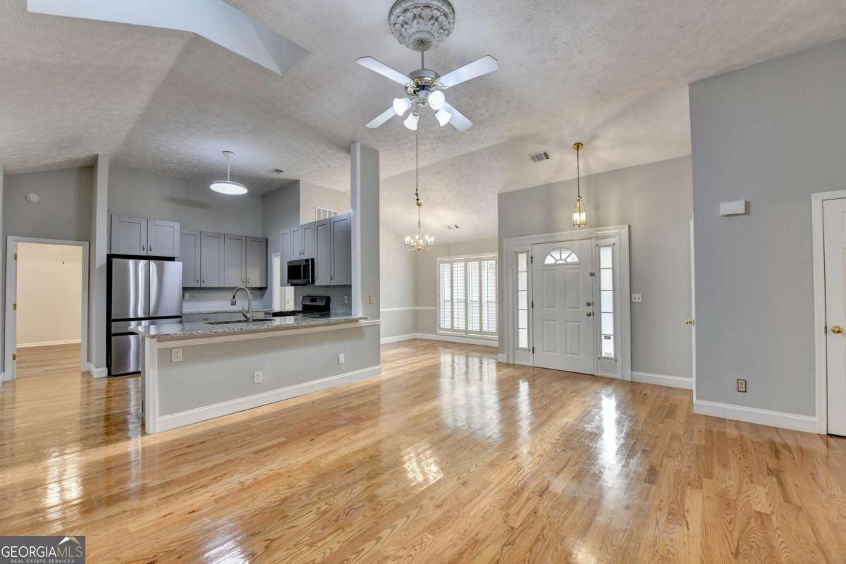 1075 Prestonwood Drive Lawrenceville GA 30043
