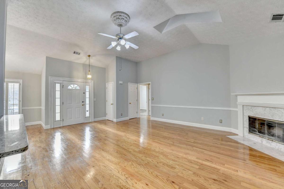 1075 Prestonwood Drive Lawrenceville GA 30043