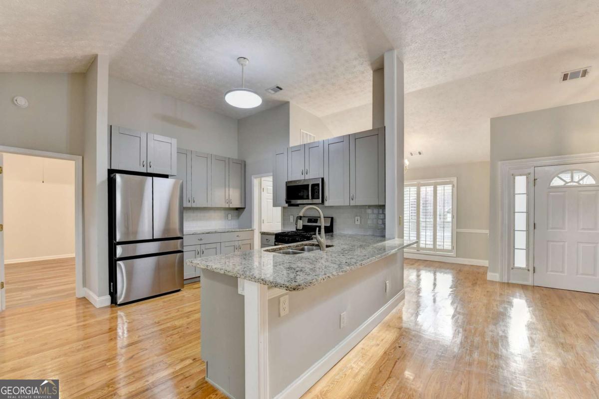 1075 Prestonwood Drive Lawrenceville GA 30043