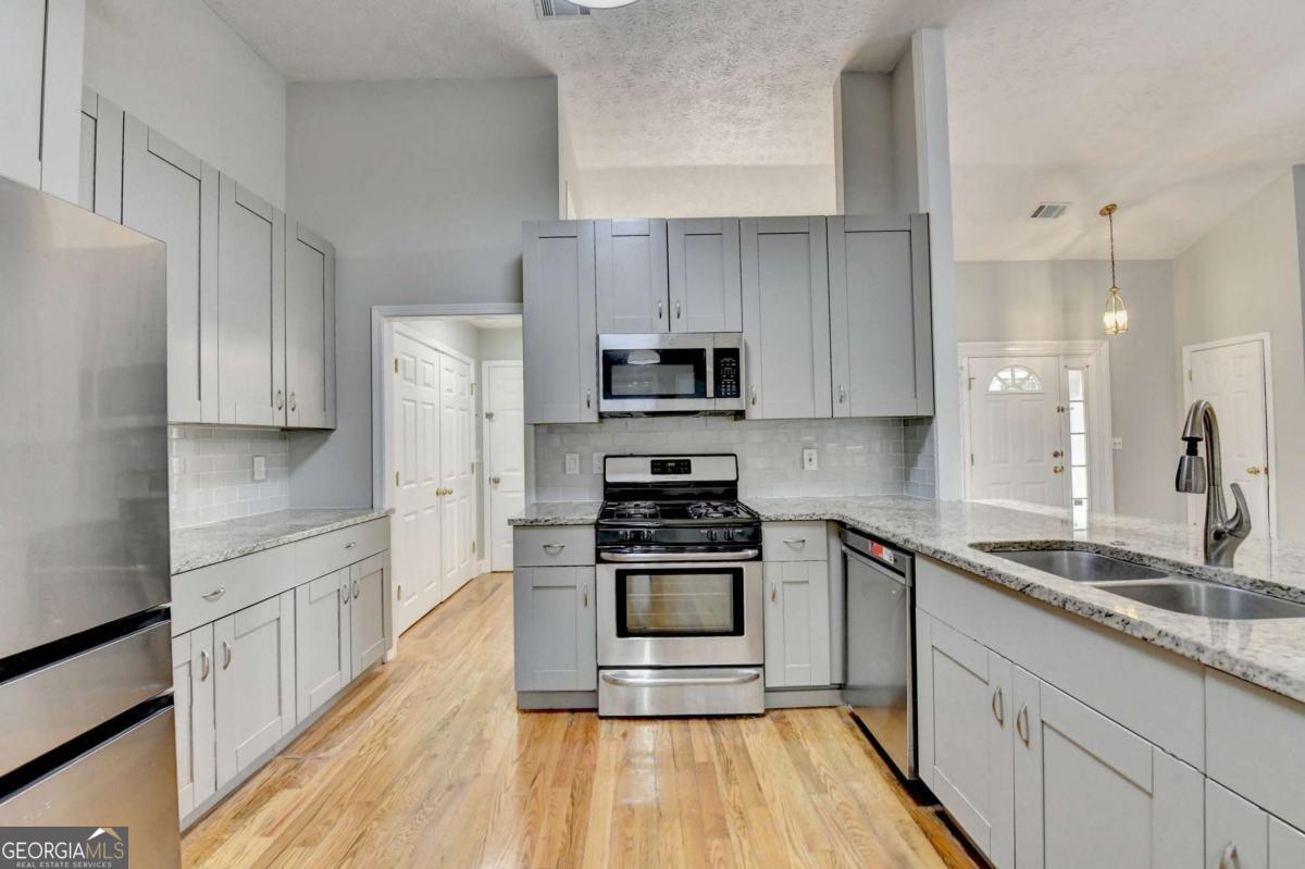 1075 Prestonwood Drive Lawrenceville GA 30043