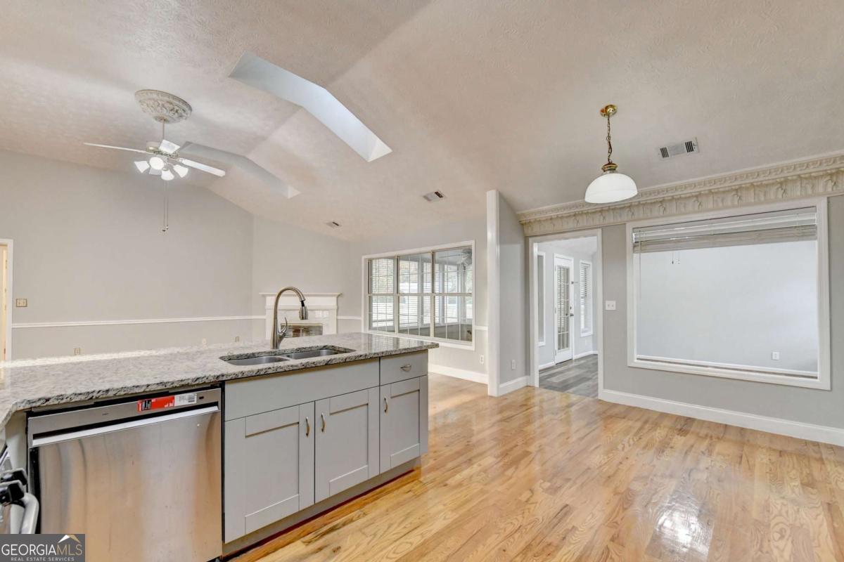 1075 Prestonwood Drive Lawrenceville GA 30043