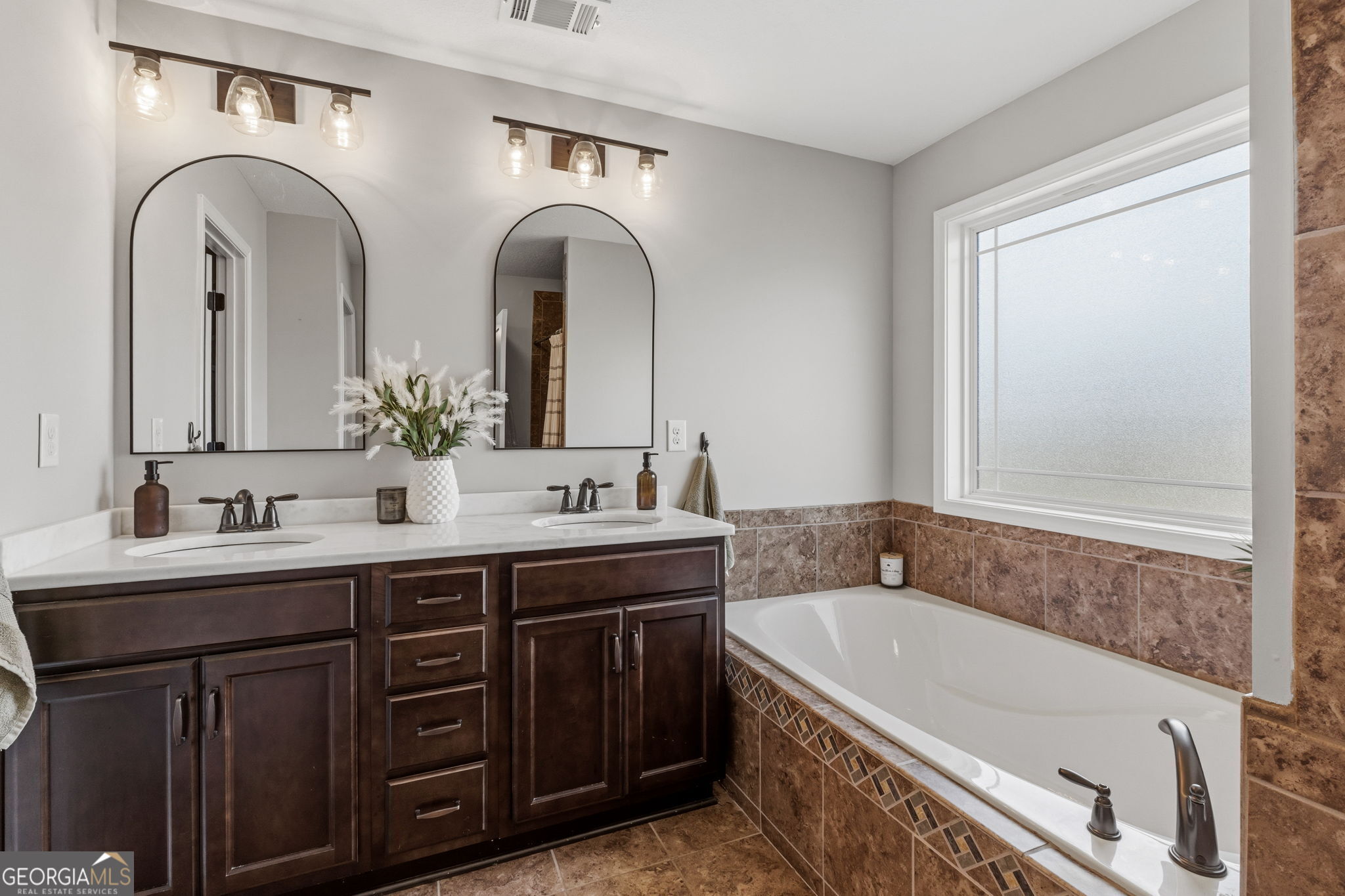 146 Hawks Ridge Trace Byron GA 31008