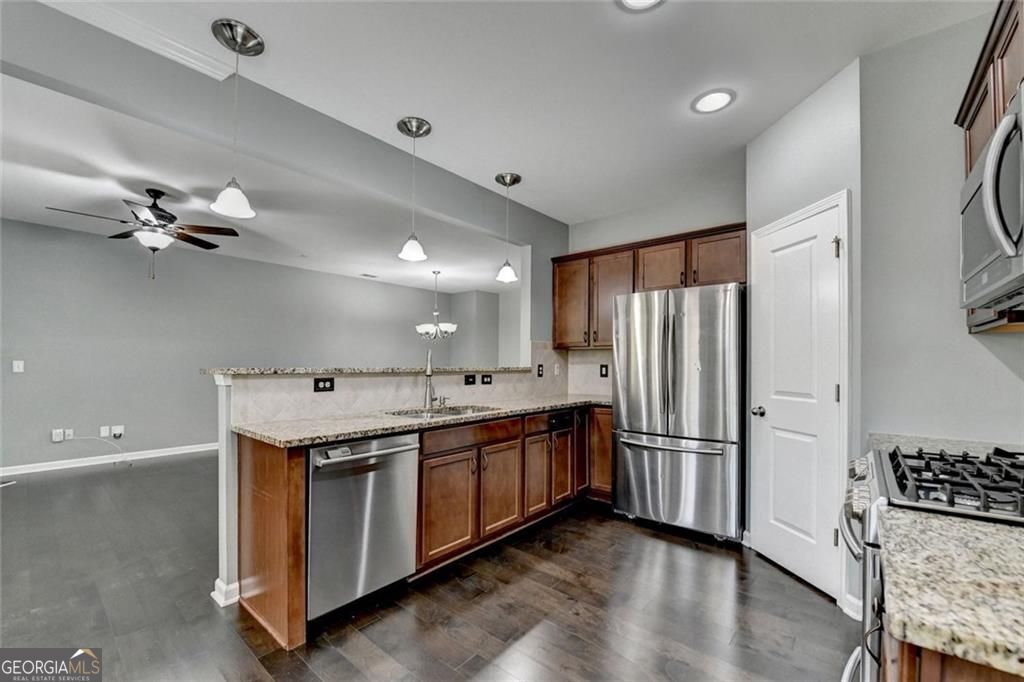 1570 Winshire Cove Alpharetta GA 30004