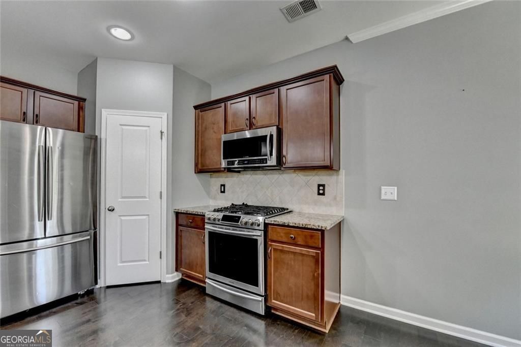 1570 Winshire Cove Alpharetta GA 30004