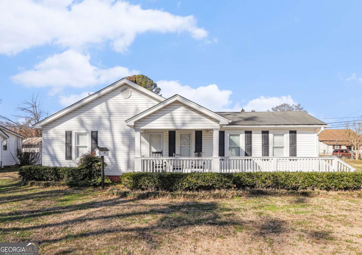 28 Walnut Street Aragon GA 30104