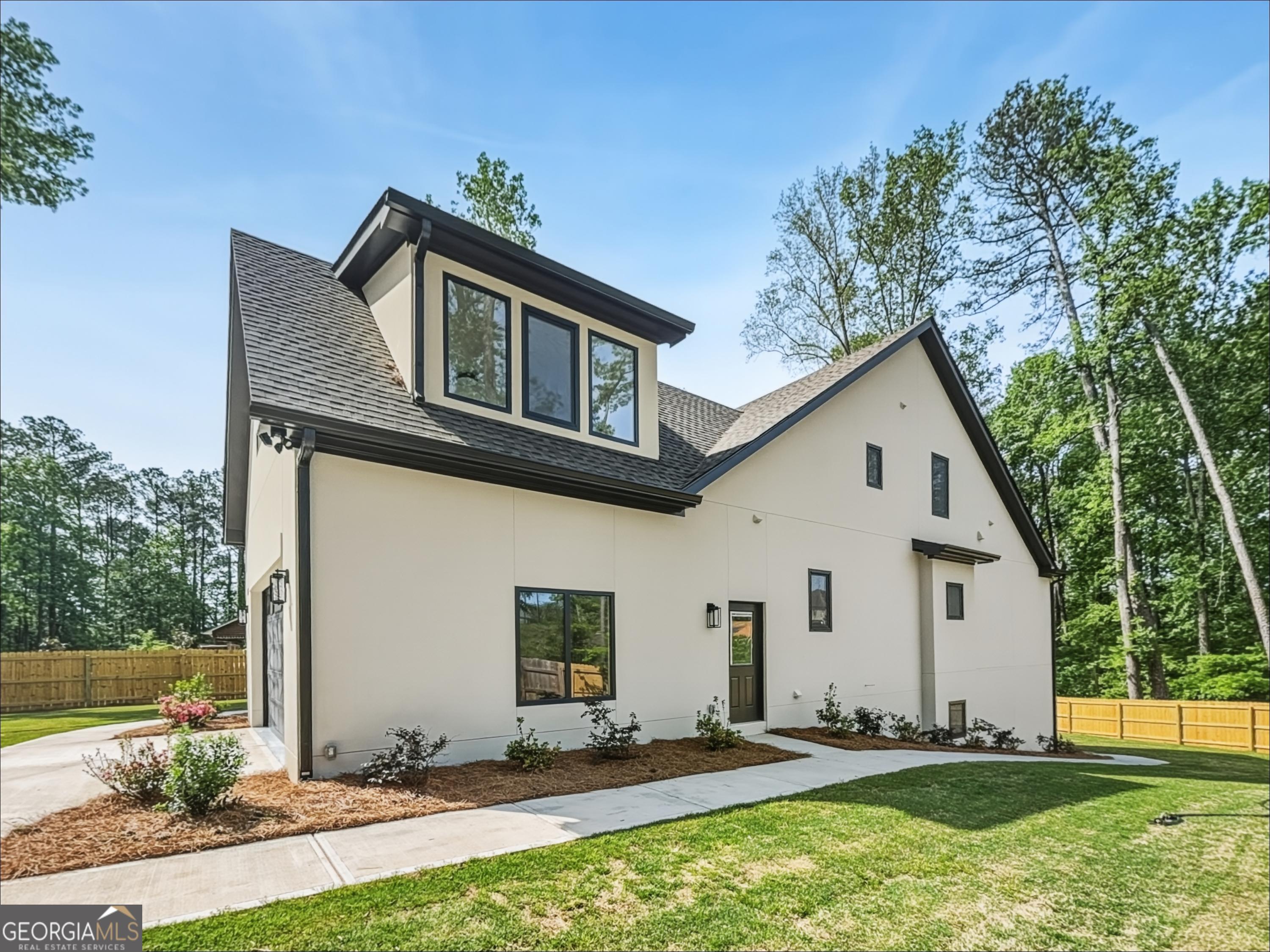 2162 Plantation Road Lawrenceville GA 30044