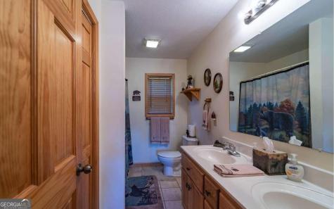 139 Gladys Lane Young Harris GA 30582