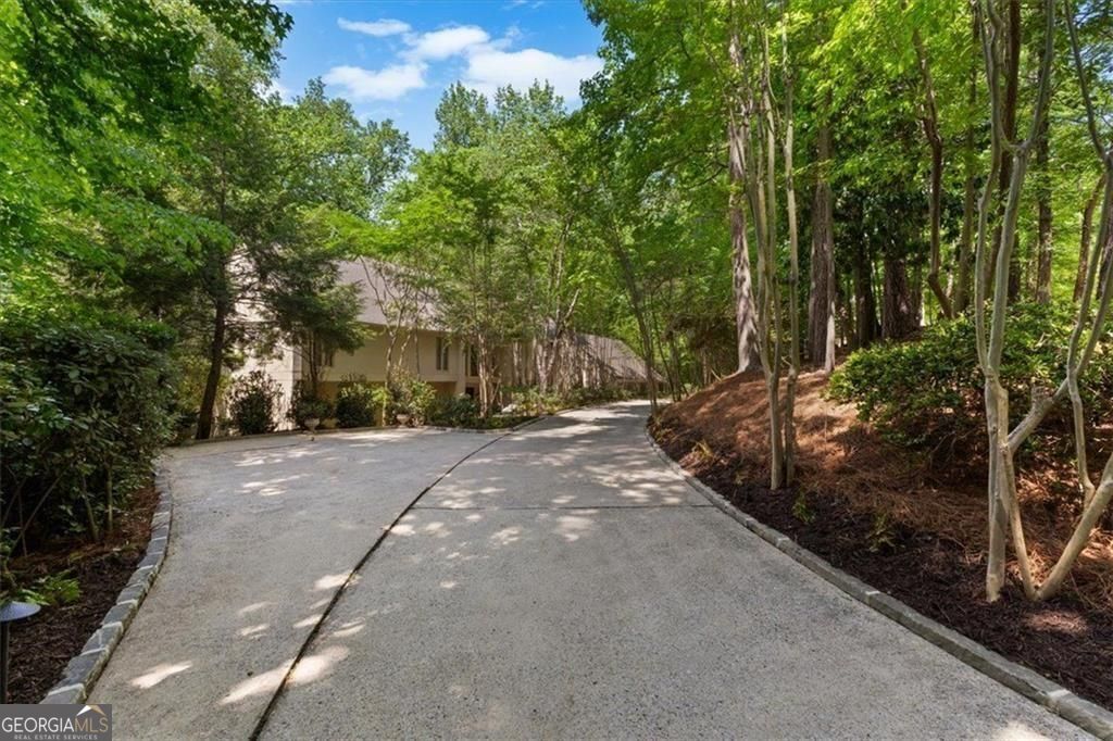 4040 Whitewater Creek Road NW Atlanta GA 30327