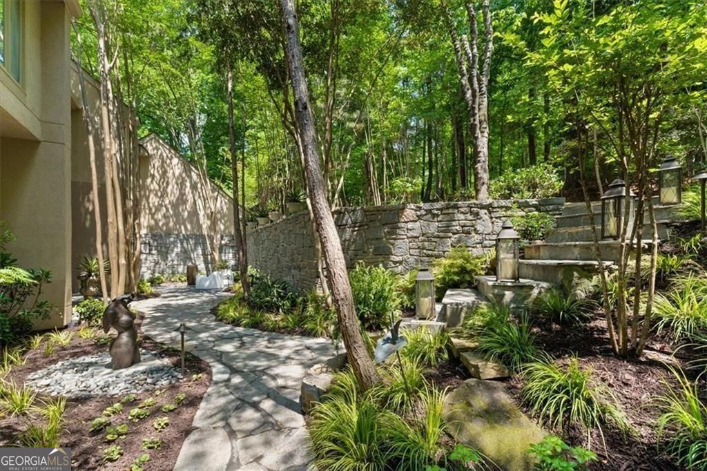 4040 Whitewater Creek Road NW Atlanta GA 30327
