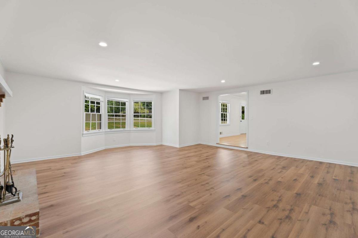 865 Old Tucker Road Stone Mountain GA 30087