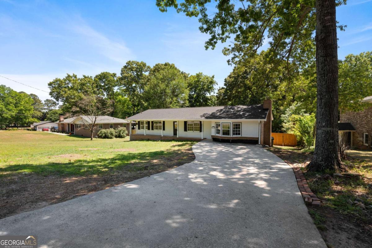 865 Old Tucker Road Stone Mountain GA 30087