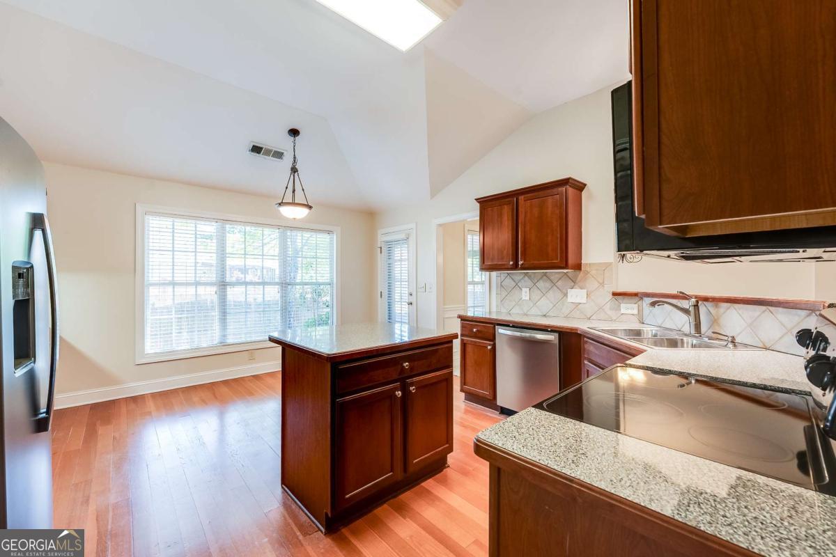 2126 Benchmark Drive Snellville GA 30078