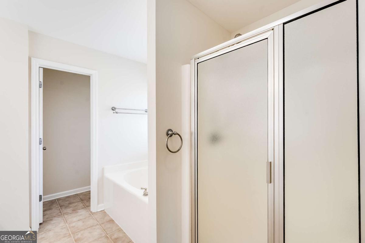 2126 Benchmark Drive Snellville GA 30078
