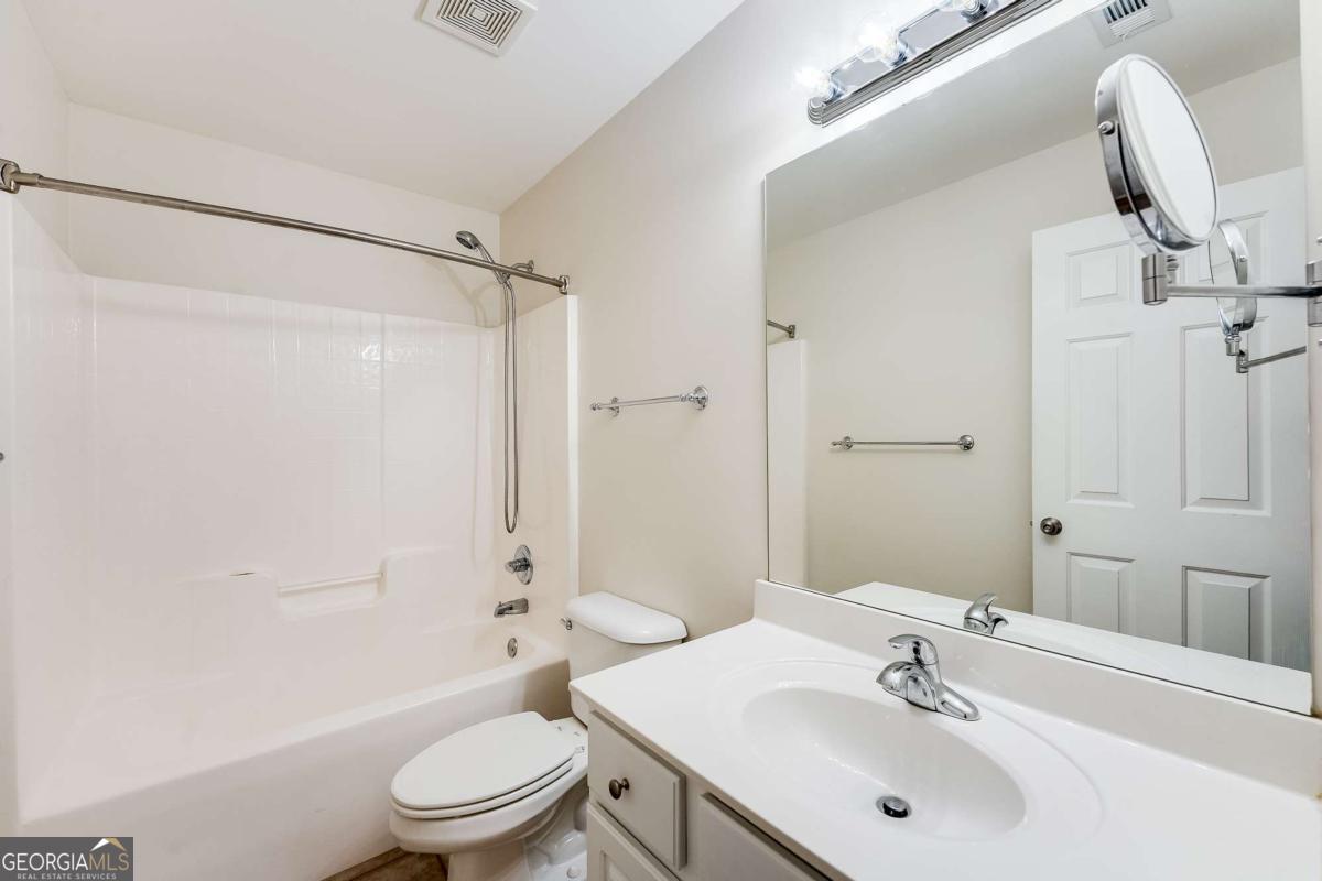 2126 Benchmark Drive Snellville GA 30078