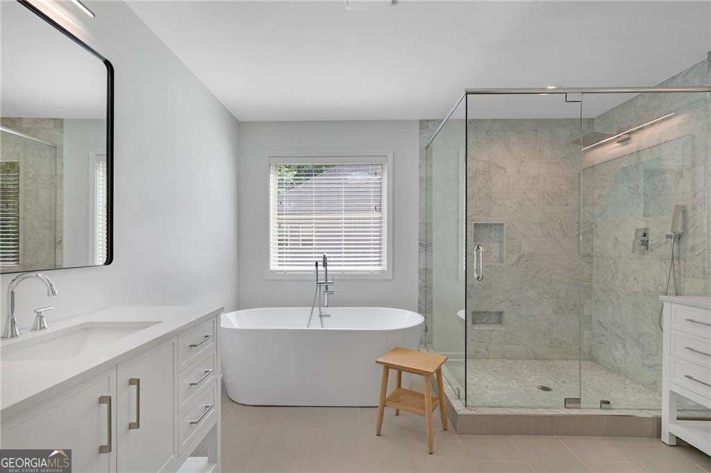 1933 Brantley Walk Lane NW Atlanta GA 30318