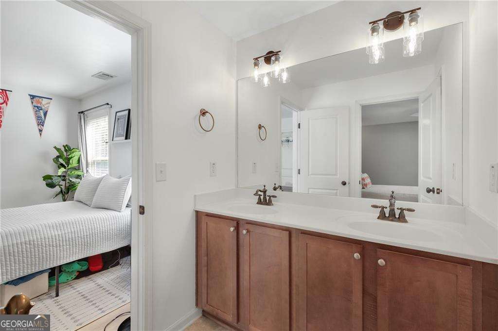 1933 Brantley Walk Lane NW Atlanta GA 30318