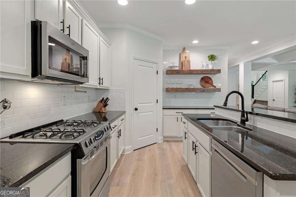 1933 Brantley Walk Lane NW Atlanta GA 30318