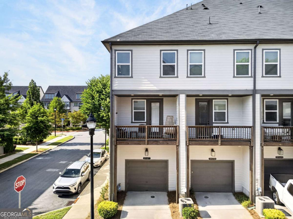 2527 Figaro Drive Atlanta GA 30339