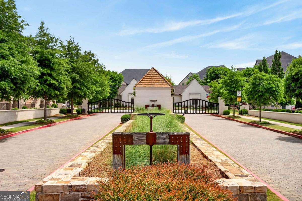 2527 Figaro Drive Atlanta GA 30339