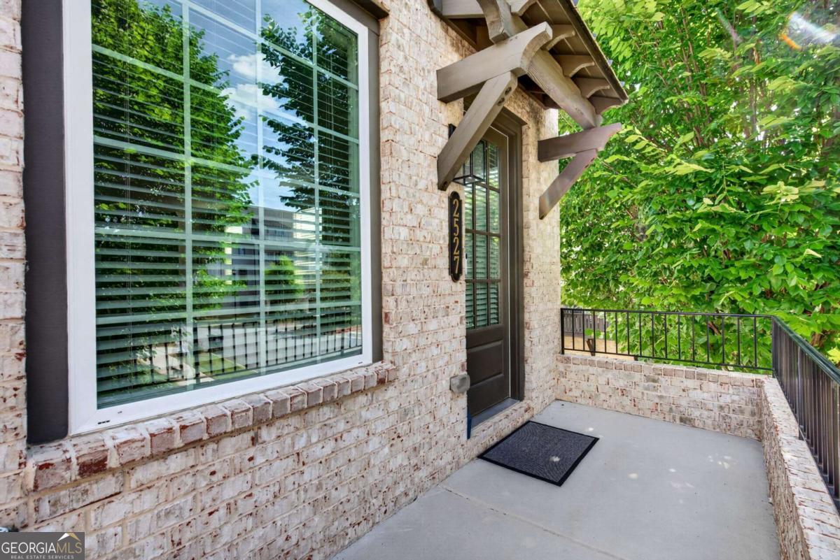 2527 Figaro Drive Atlanta GA 30339