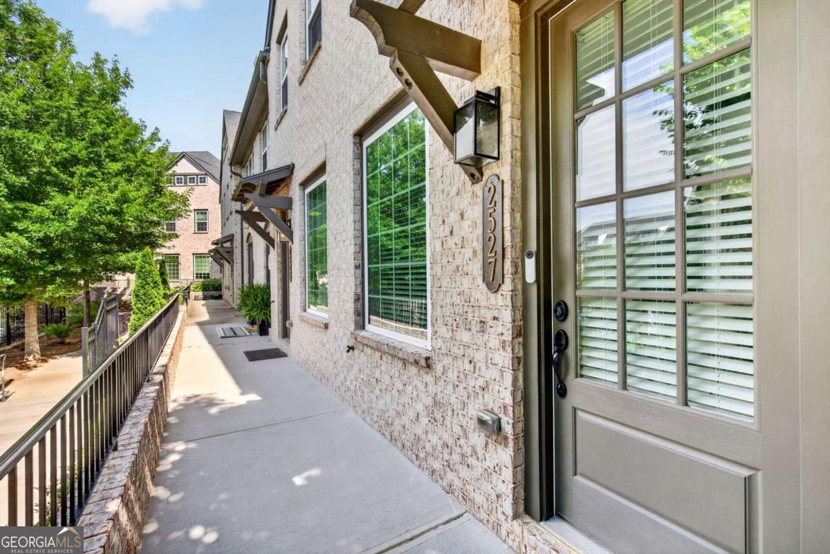 2527 Figaro Drive Atlanta GA 30339