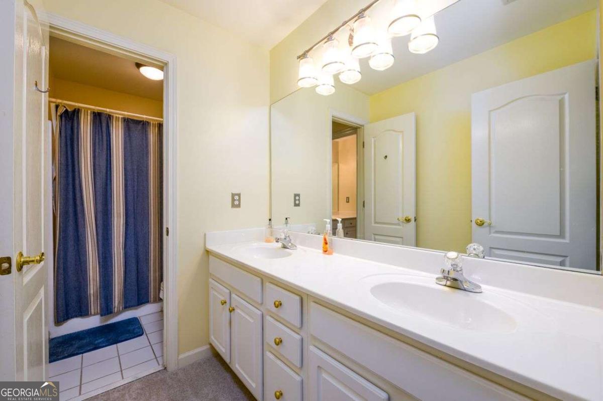 2430 Harbin Springs Cove Dacula GA 30019