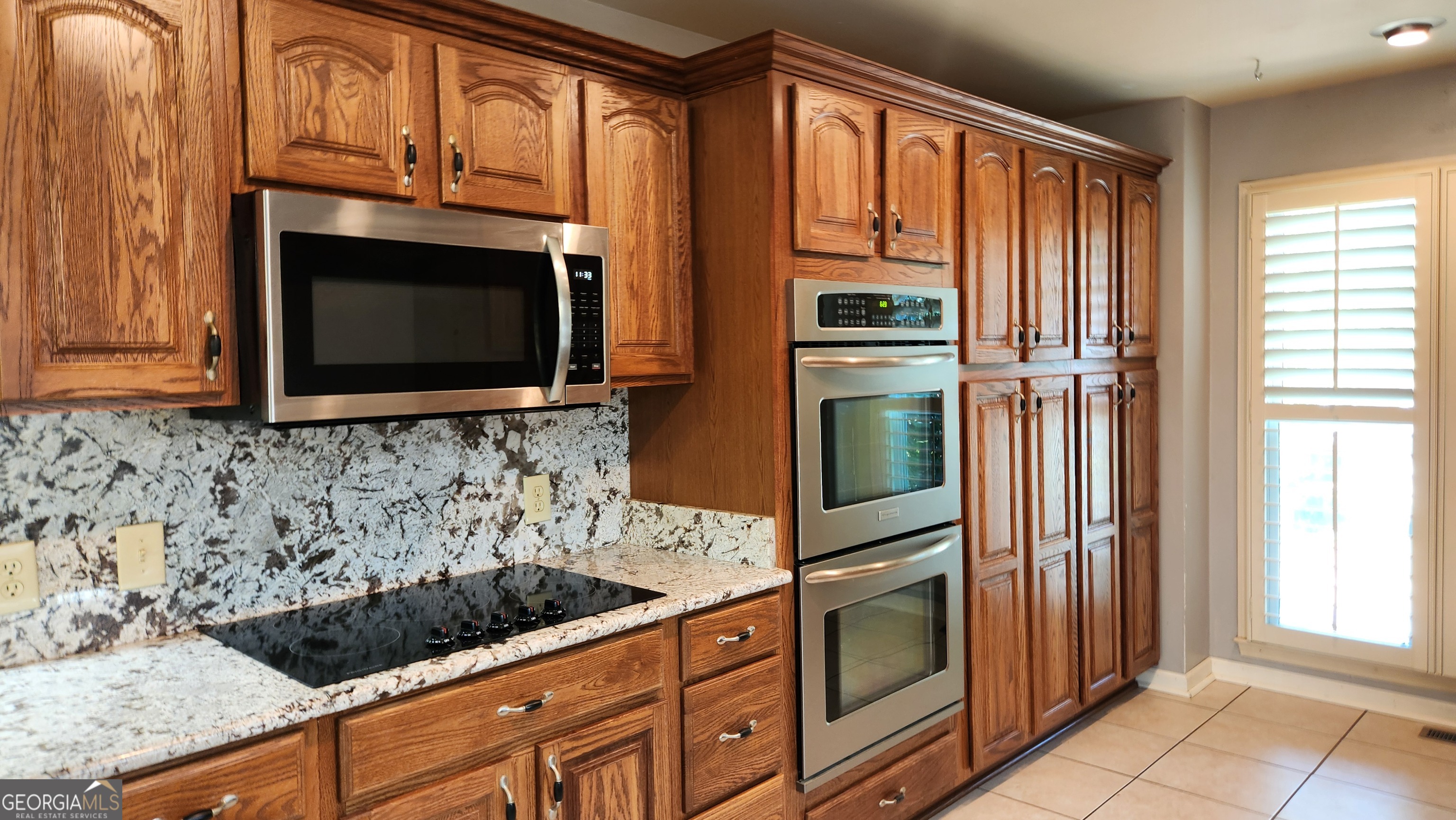 912 Feather Creek Lane Woodstock GA 30189