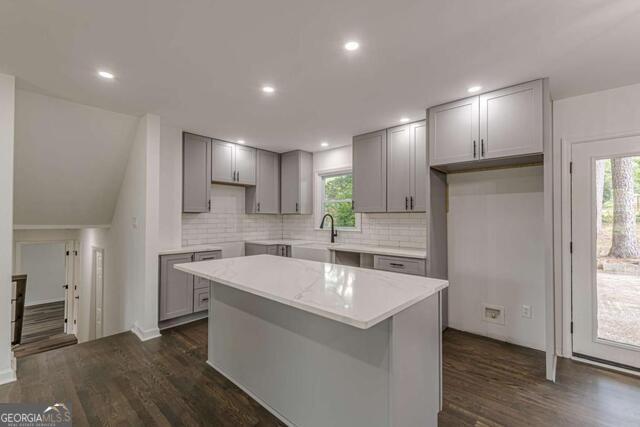 2352 Glendale Drive Decatur GA 30032