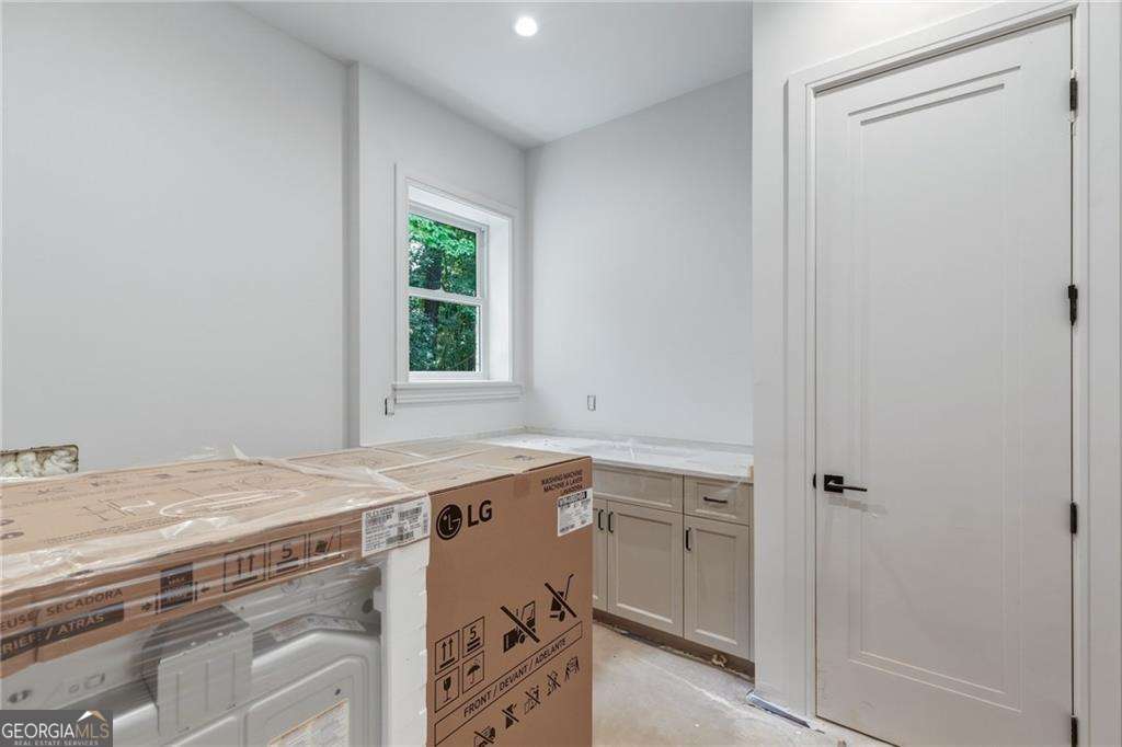 720 Edgewater Trail Atlanta GA 30328