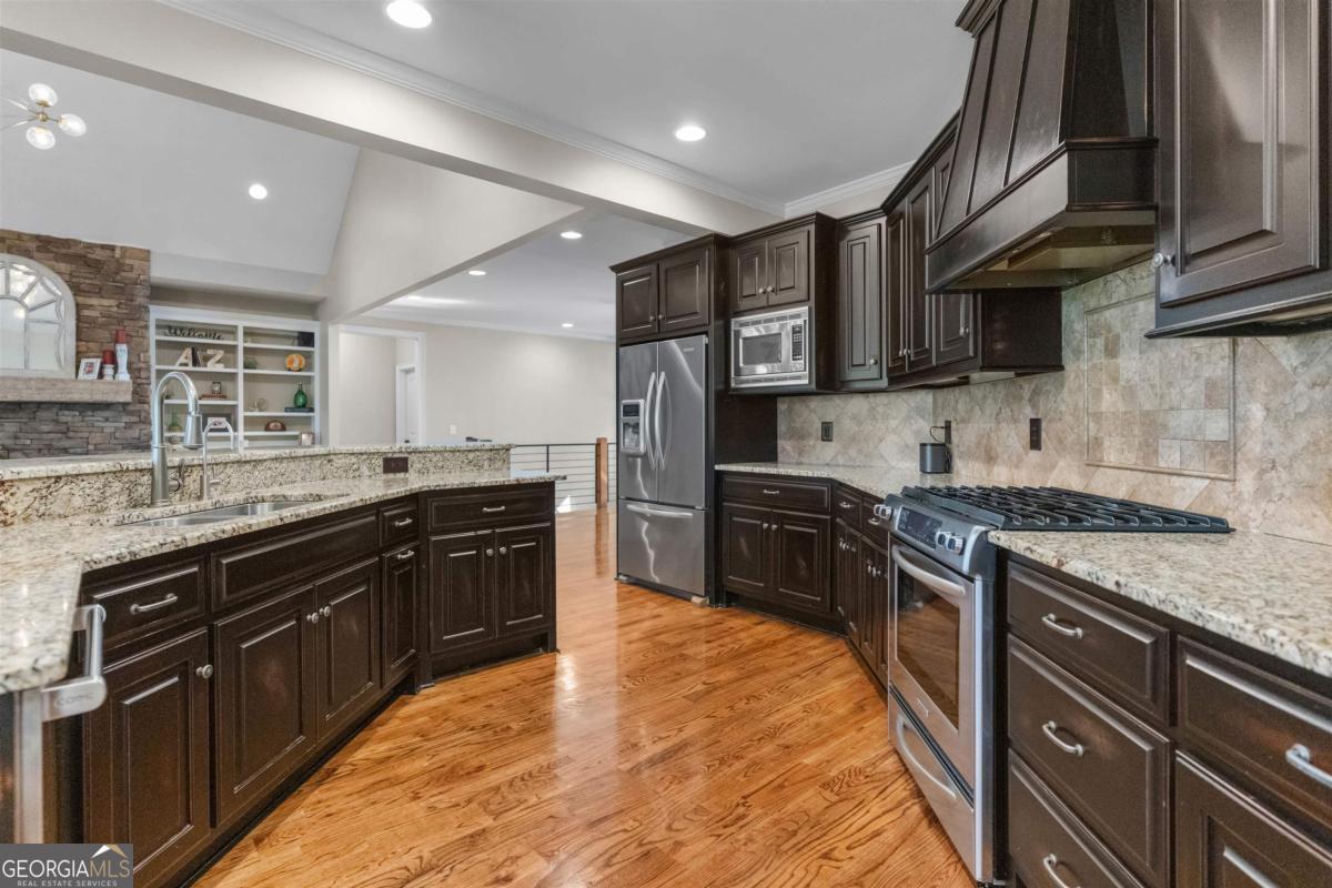 1010 Anchor Bay Point Greensboro GA 30642