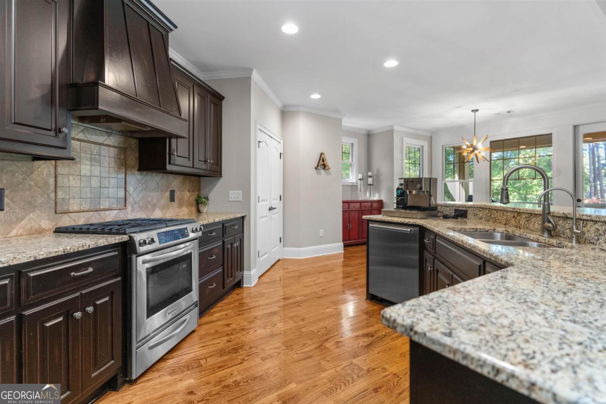 1010 Anchor Bay Point Greensboro GA 30642