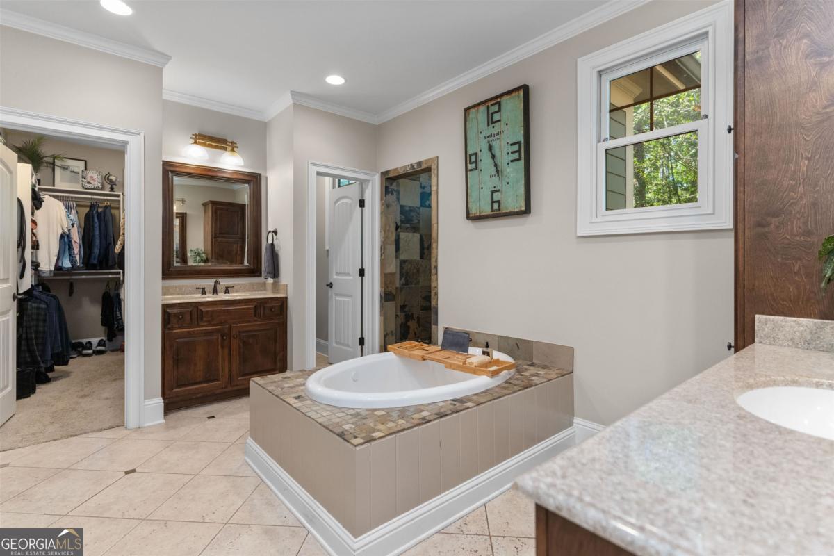 1010 Anchor Bay Point Greensboro GA 30642