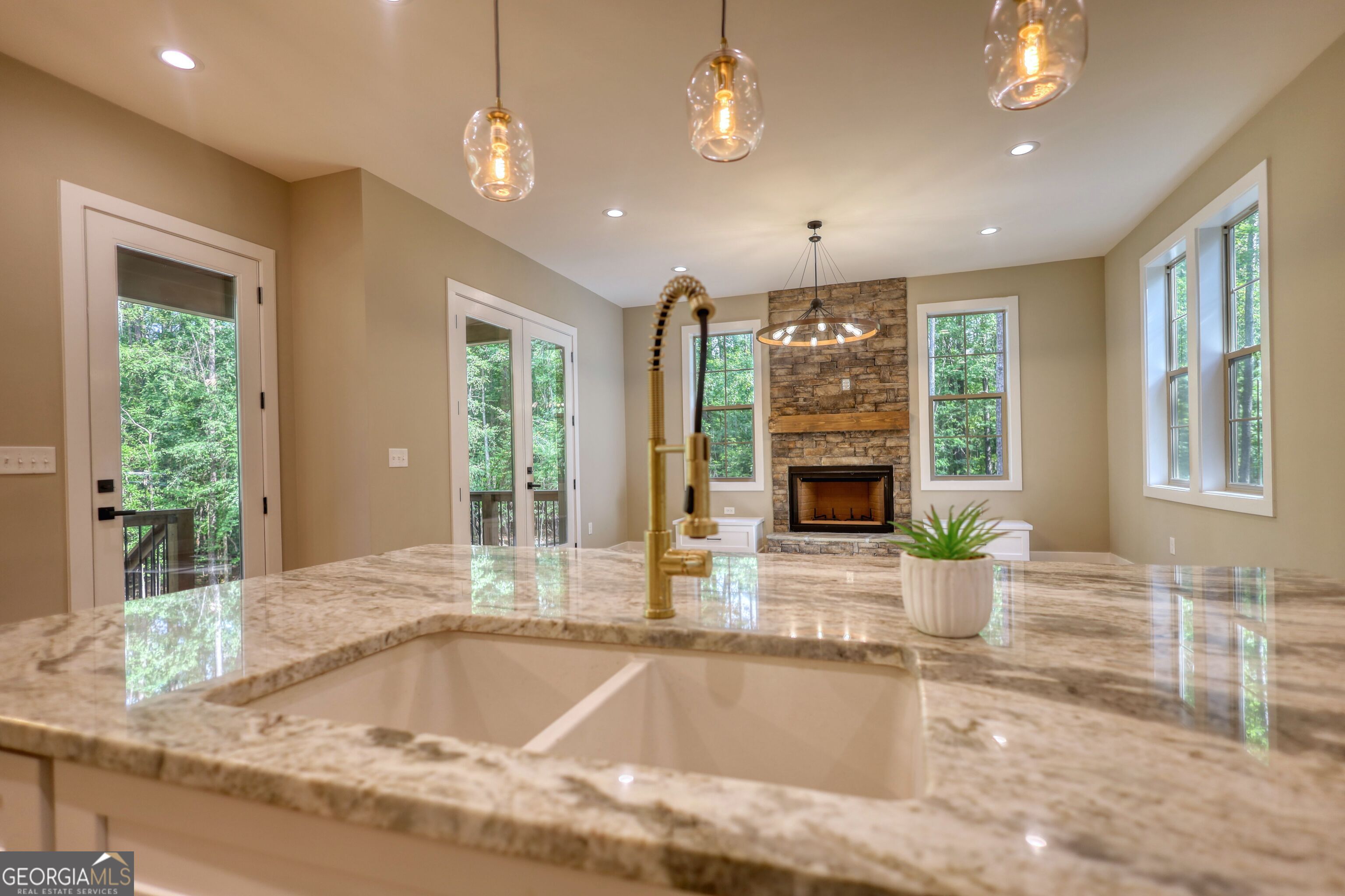 1010 Northwoods Point Greensboro GA 30642