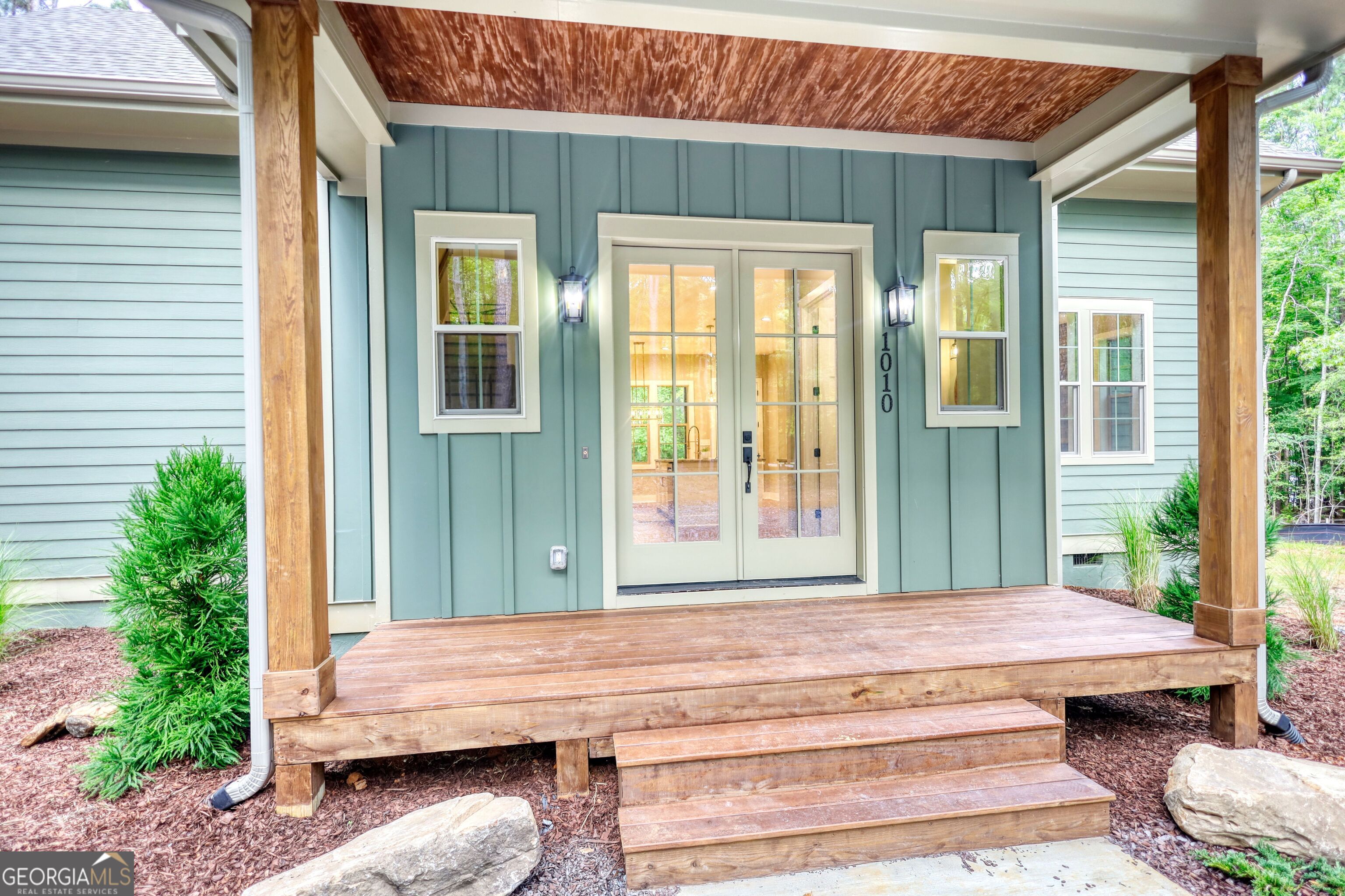 1010 Northwoods Point Greensboro GA 30642
